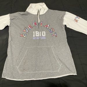 Everlast grey and white sweater